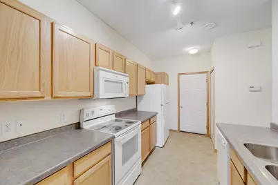11331 Aberdeen Circle NE #E, Blaine, MN 55449 - Photo 13