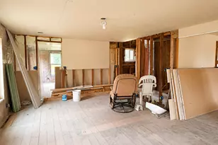306 N Hampton St, Fairmont, MN 56031 - Photo 3