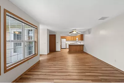 404 Sarazin Street, Shakopee, MN 55379 - Photo 7