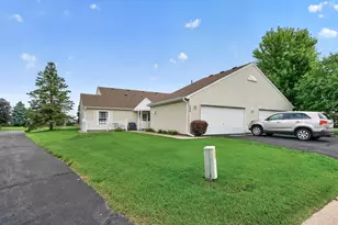 404 Sarazin St, Shakopee, MN 55379 - Photo 1