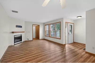 404 Sarazin Street, Shakopee, MN 55379 - Photo 5