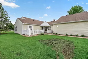 404 Sarazin St, Shakopee, MN 55379 - Photo 25