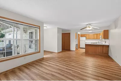 404 Sarazin Street, Shakopee, MN 55379 - Photo 9