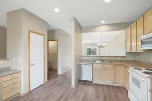 15564 Lilac Dr, Eden Prairie, MN 55347 - Photo 5