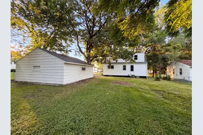 2084 Hillview Road, Mounds View, MN 55112 - Photo 5