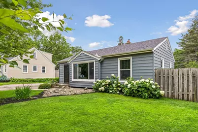 2212 Kentucky Avenue S, Saint Louis Park, MN 55426 - Photo 3