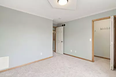 2875 Arboretum Village Trail, Chanhassen, MN 55331 - Photo 19