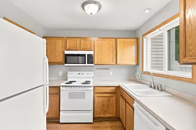 2875 Arboretum Village Trail, Chanhassen, MN 55331 - Photo 13