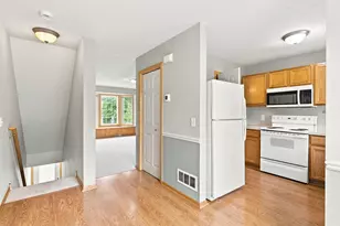 2875 Arboretum Village Trail, Chanhassen, MN 55331 - Photo 9