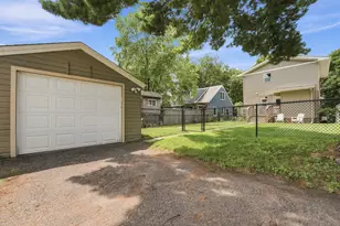 3235 Benjamin St NE, Minneapolis, MN 55418 - Photo 23