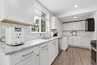 3235 Benjamin Street NE, Minneapolis, MN 55418 - Photo 9