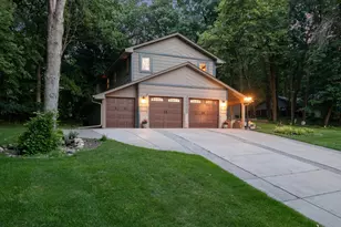 2009 Indian Rd W, Minnetonka, MN 55305 - Photo 3