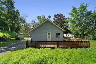1077 York Ave, Saint Paul, MN 55106 - Photo 19