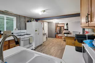 6230 7th St N, Oakdale, MN 55128 - Photo 5