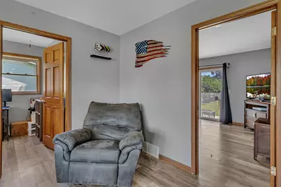 613 E Elm Avenue, Olivia, MN 56277 - Photo 13