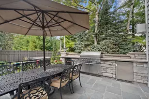7000 Weston Cir, Edina, MN 55439 - Photo 3