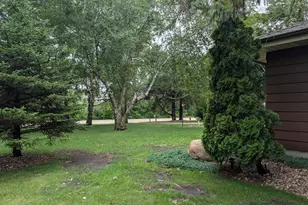 2113 Country Club Dr NE, Willmar, MN 56201 - Photo 5
