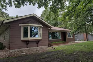 2113 Country Club Dr NE, Willmar, MN 56201 - Photo 7