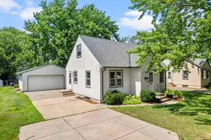 1033 Dayton Ave, Saint Paul Park, MN 55071 - Photo 3