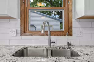 1033 Dayton Ave, Saint Paul Park, MN 55071 - Photo 9