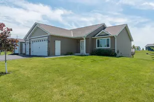 1000 Mulberry Ave NE, Montgomery, MN 56069 - Photo 45