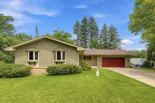 1527 E Windemere Circle NE, Columbia Heights, MN 55421 - Photo 1