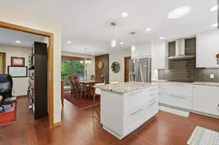 1527 E Windemere Circle NE, Columbia Heights, MN 55421 - Photo 5