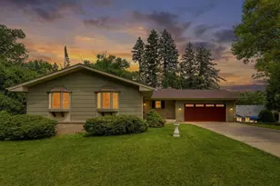 1527 E Windemere Circle NE, Fridley, MN 55421 - Photo 35