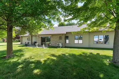 1036 N 1st Avenue, Fergus Falls, MN 56537 - Photo 3