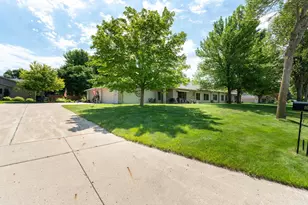 1036 N 1st Ave, Fergus Falls, MN 56537 - Photo 5