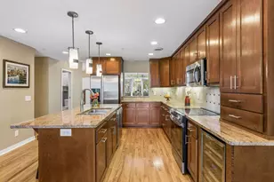 519 Willoughby Way W, Minnetonka, MN 55305 - Photo 9