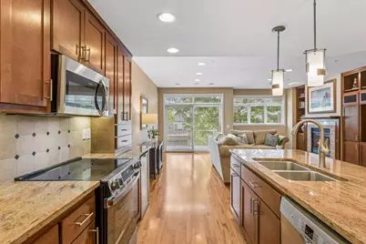 519 Willoughby Way W, Minnetonka, MN 55305 - Photo 9