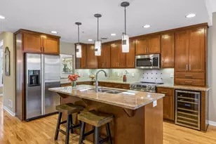 519 Willoughby Way W, Minnetonka, MN 55305 - Photo 7