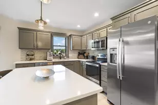 2909 Elgin Ct, River Falls, WI 54022 - Photo 9
