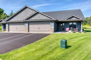 2909 Elgin Ct, River Falls, WI 54022 - Photo 3