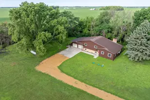 56977 142nd St, Mapleton, MN 56065 - Photo 3