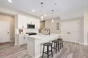 11283 Crestbury Dr, Woodbury, MN 55129 - Photo 17