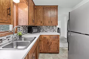 60 Grove St, Mahtomedi, MN 55115 - Photo 13