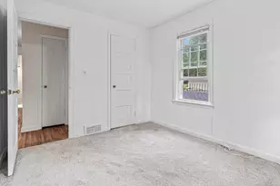 60 Grove St, Mahtomedi, MN 55115 - Photo 17