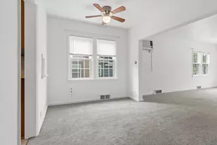 60 Grove St, Mahtomedi, MN 55115 - Photo 23