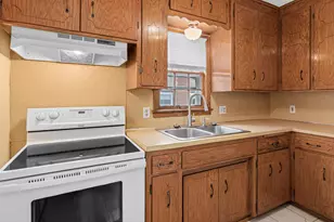 60 Grove St, Mahtomedi, MN 55115 - Photo 31