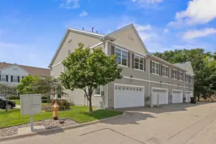 1246 Chateau Ave, Maplewood, MN 55109 - Photo 21