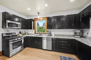 834 Stryker Ave, Saint Paul, MN 55107 - Photo 11