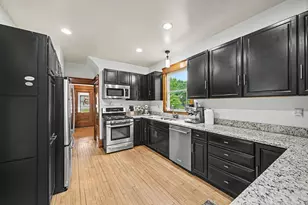 834 Stryker Ave, Saint Paul, MN 55107 - Photo 13