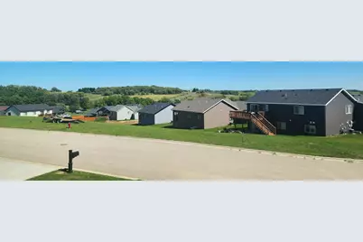 610 Mulligan Drive, Zumbrota, MN 55992 - Photo 3