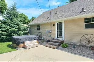 20 Highland Dr, Morris, MN 56267 - Photo 3