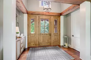 415 Carpenters Pt, Wayzata, MN 55391 - Photo 3