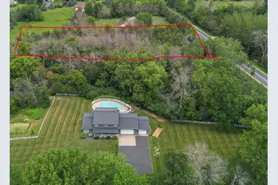 806 Kelly Road, Hudson, WI 54016 - Photo 1