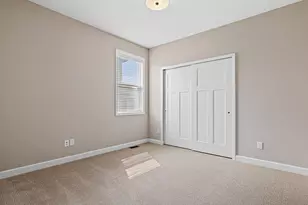 9189 Plymouth Rd, Woodbury, MN 55129 - Photo 21