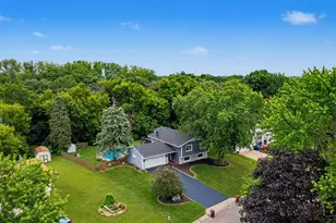 1579 Hilo Ave N, Oakdale, MN 55128 - Photo 1